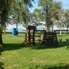 BF15B balatonfenyvesi közvetlen vízparti nyaraló 